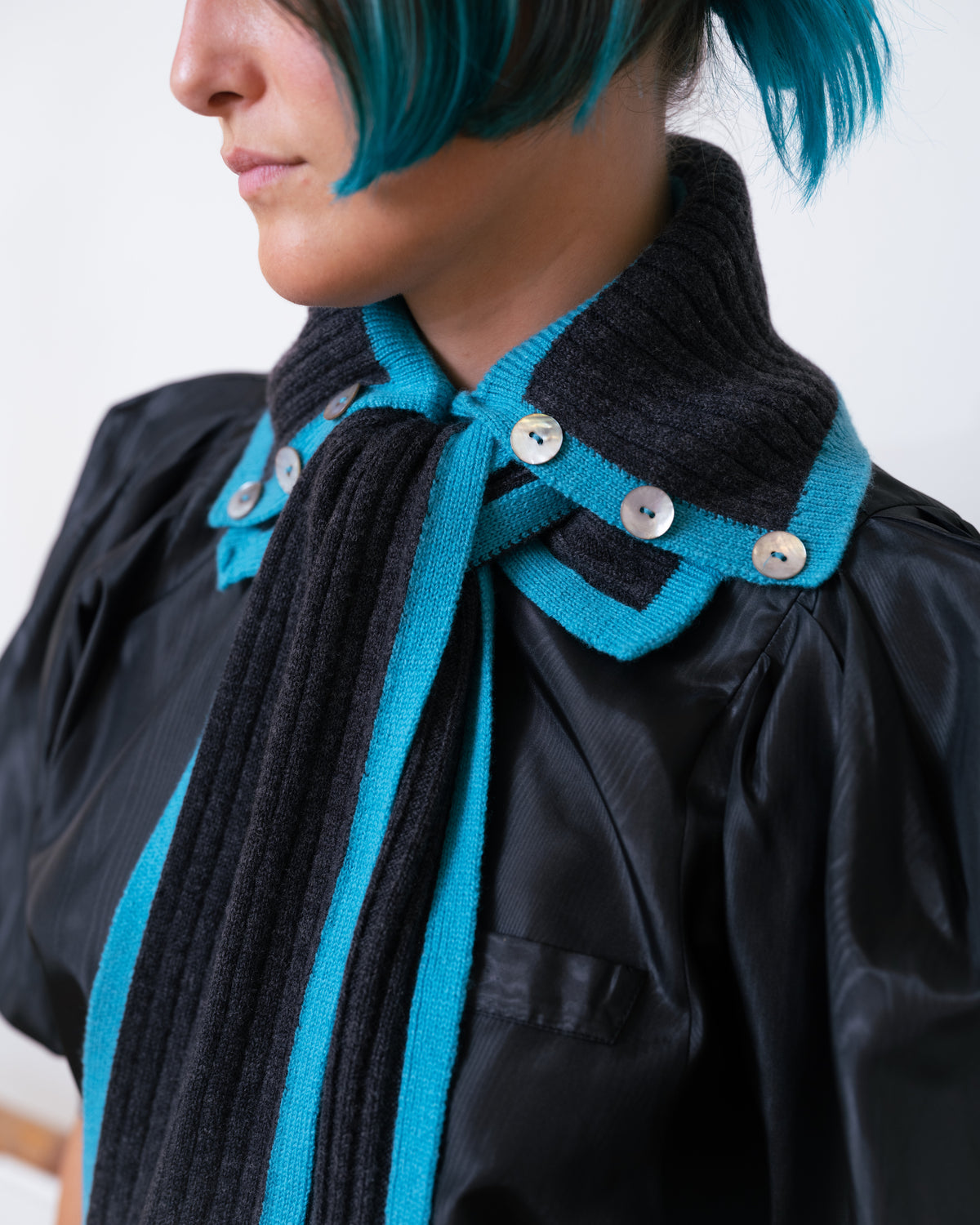 Isabella Collar Scarf - Ribbed Merino with Teal Edge